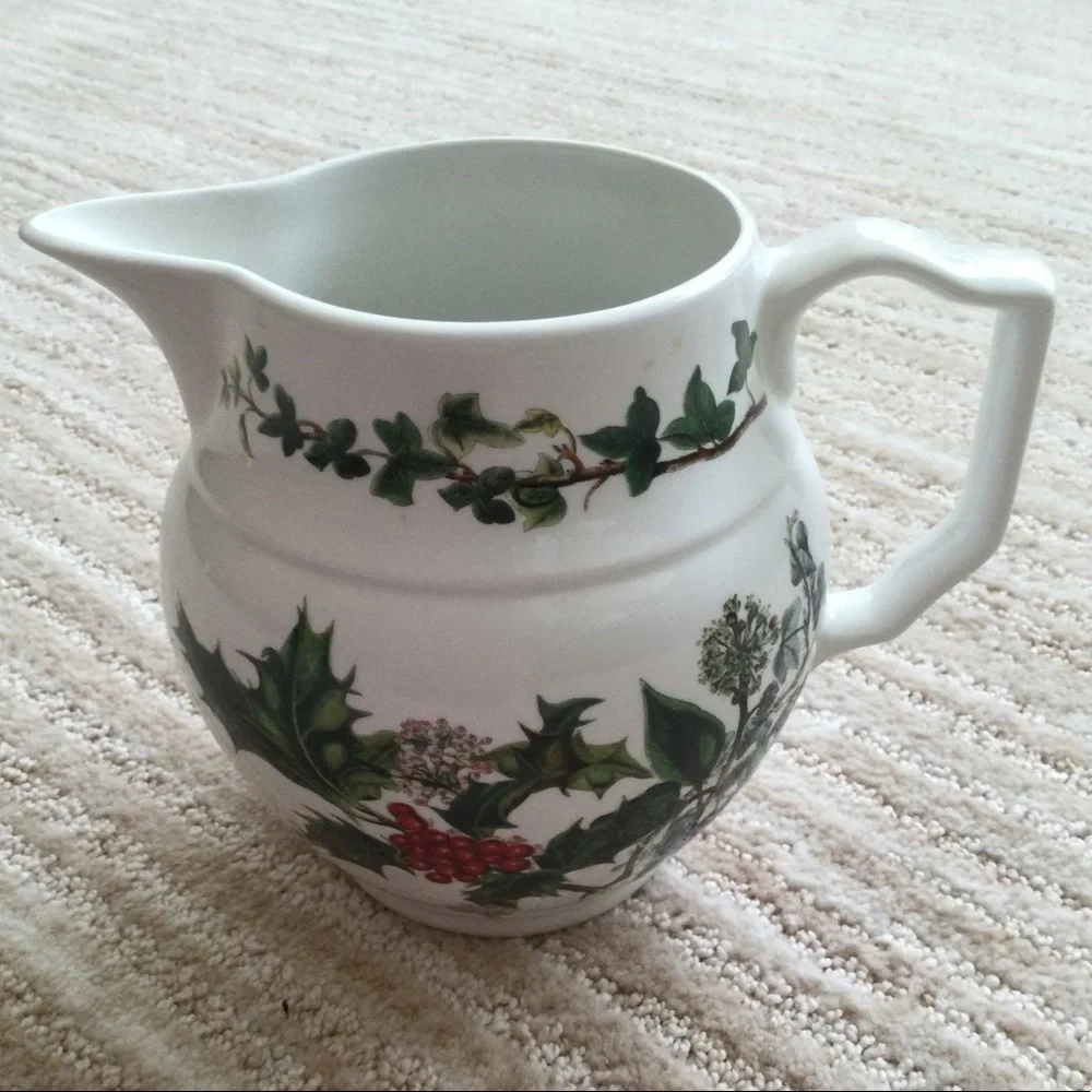 Portmeirion The Holly and The Ivy Staffordshire Jug Small Pitcher 16 oz